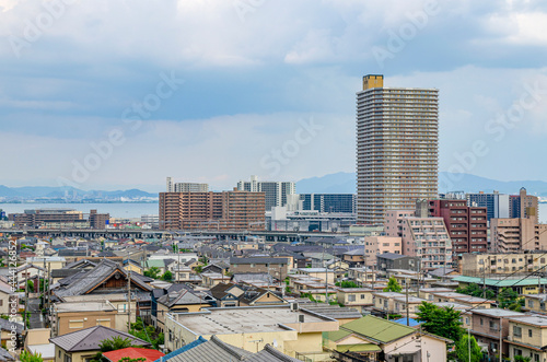 滋賀県の大津市の都市風景