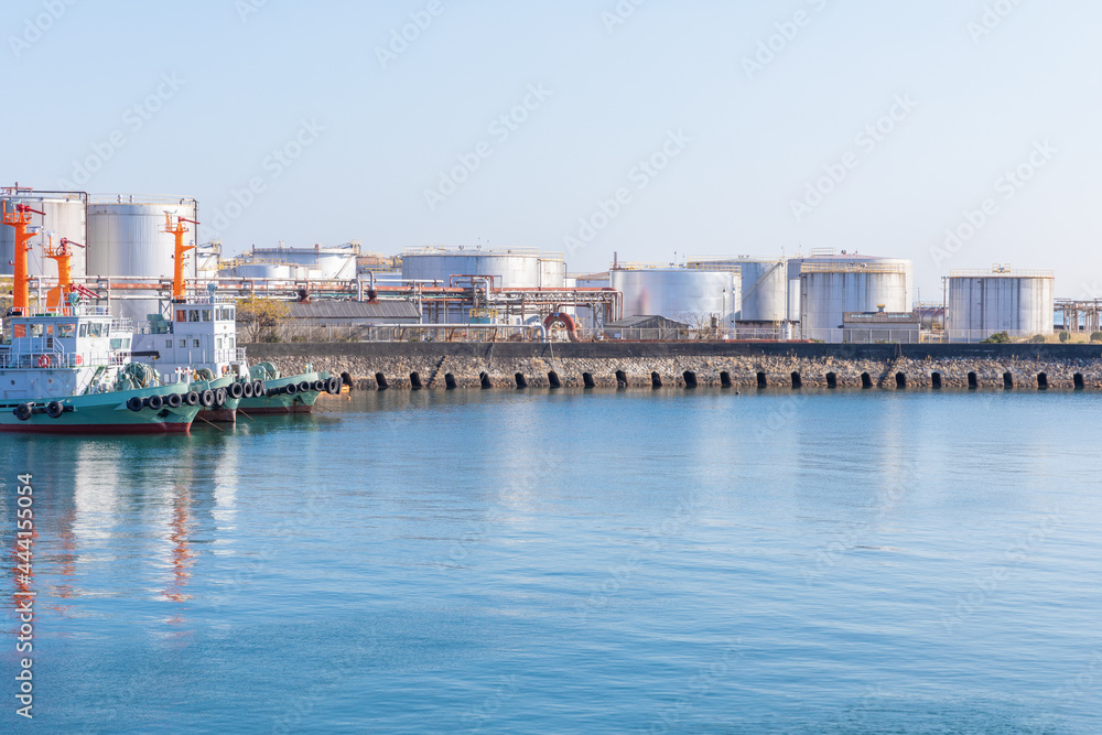 Shiofuki Breakwater, nationally designated important cultural property, Yokkaichi, Mie, Japan Shiofuki Breakwater, nationally designated important cultural property, Yokkaichi, Mie, Japan