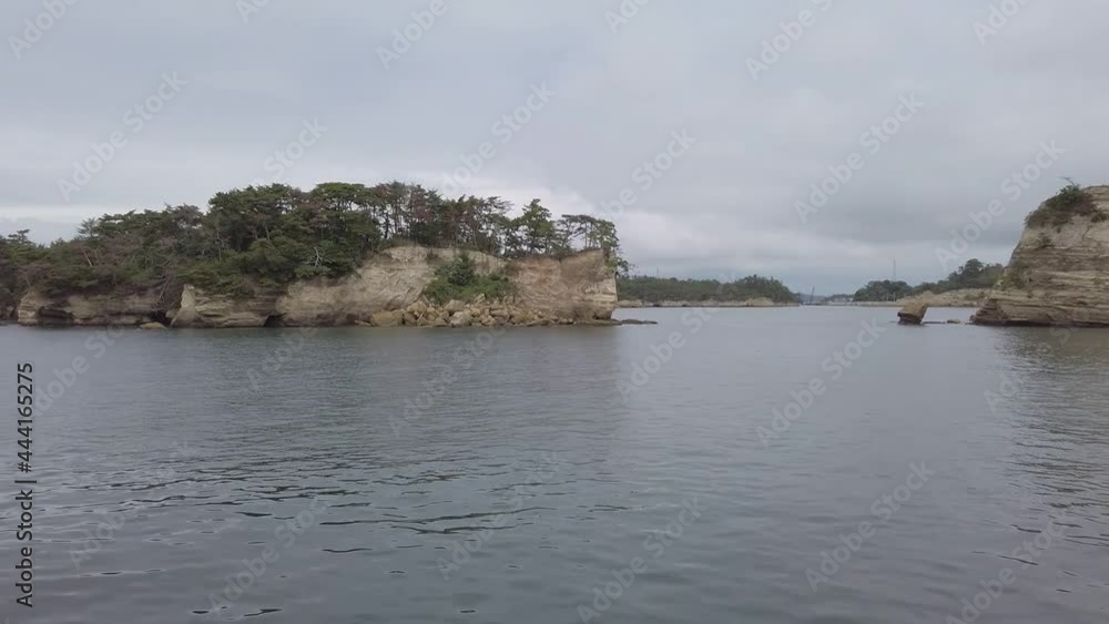 観光船から眺める松島湾の島々 観光船から眺める松島湾の島々