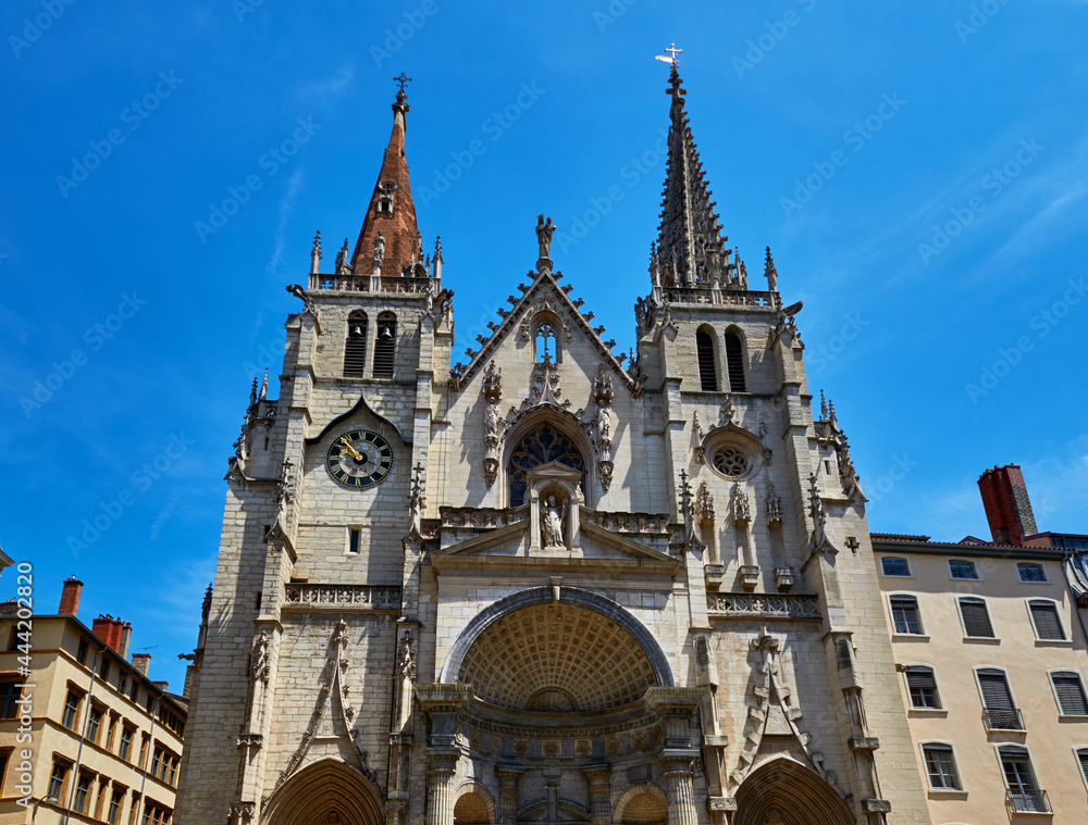 Fototapeta premium Saint-Nizier church in the city center of Lyon, France