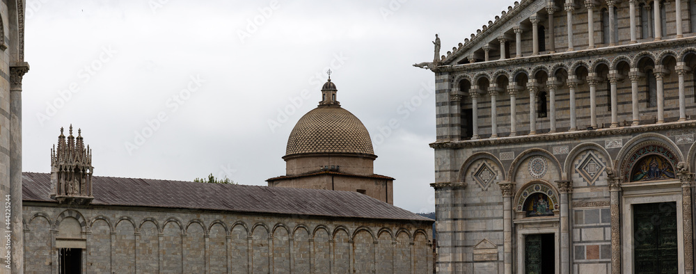 Fototapeta premium View to the cathedral of Pisa located on Piazza dei Miracoli (Square of Miracles)