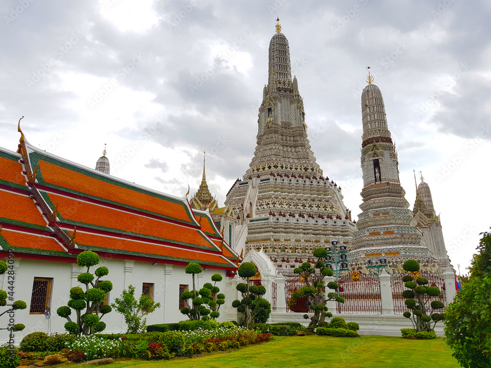 Fototapeta premium Wat Arun in Bangkok, Thailand