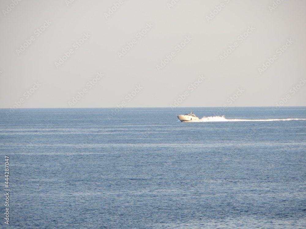 Naklejka premium Mer bateau