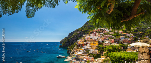 Fototapeta Naklejka Na Ścianę i Meble -  Picturesque city of Positano in Amalfi Coast, Campania, Italy