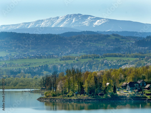 Obraz na płótnie Zywieckie Lake on the Sola River, Pilsko Massif in the background, Poland w salonie