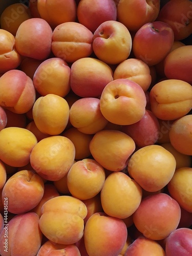 peaches on the market