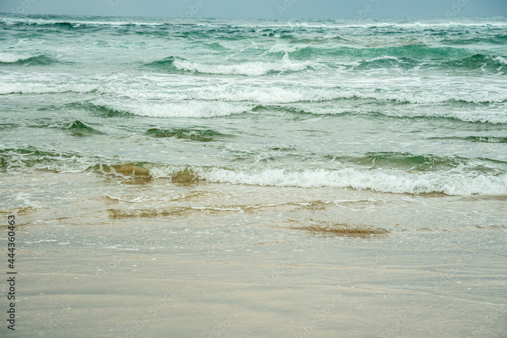兵庫県・日本海、波の風景
