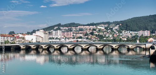 Puente do Brugo sobre el río Lérez en la ciudad de Pontevedra, España photo