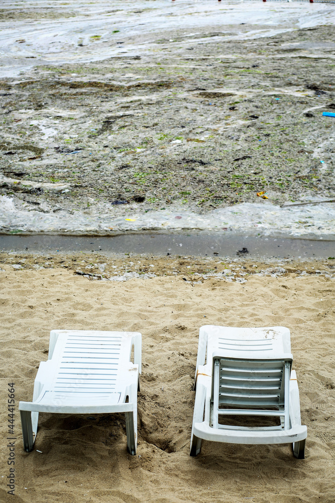Sea saliva in the marmara sea. Adversely affect natural life and the environment. Sea saliva in the marmara sea. Adversely affect natural life and the environment.