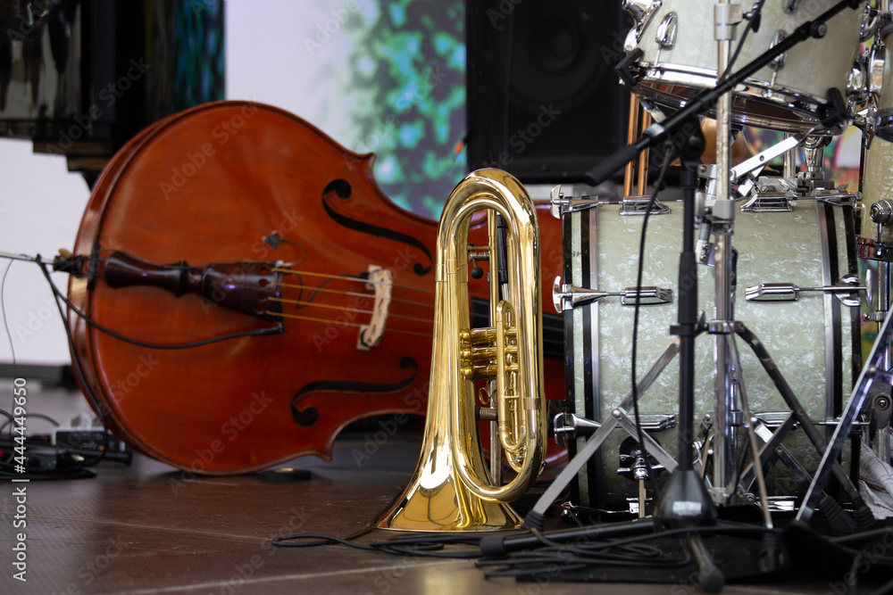 Ταπετσαρία An open-air concert at the Old Town Square in Warsaw
