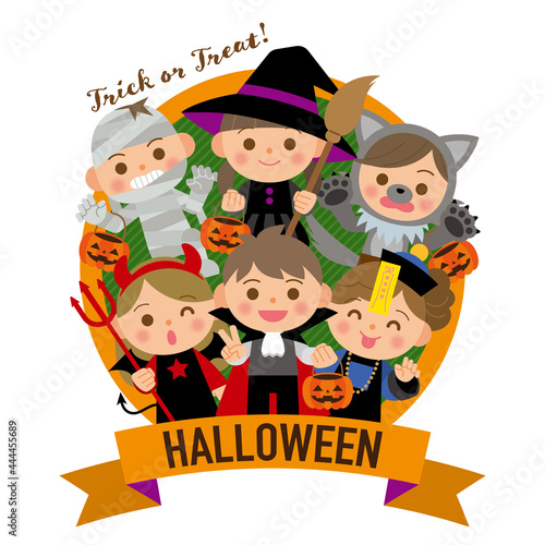 ハロウインの仮装をする子供達