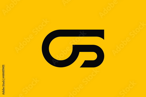 SC letter logo design on luxury background. CS monogram initials letter logo concept. SC icon design. CS elegant and Professional letter icon design on black background. S C CS SC