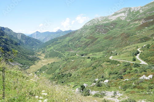 Vista del Valle de Saliencia y últimos kilómetros de ascensión al Alto de la Farrapona, Asturias, España photo