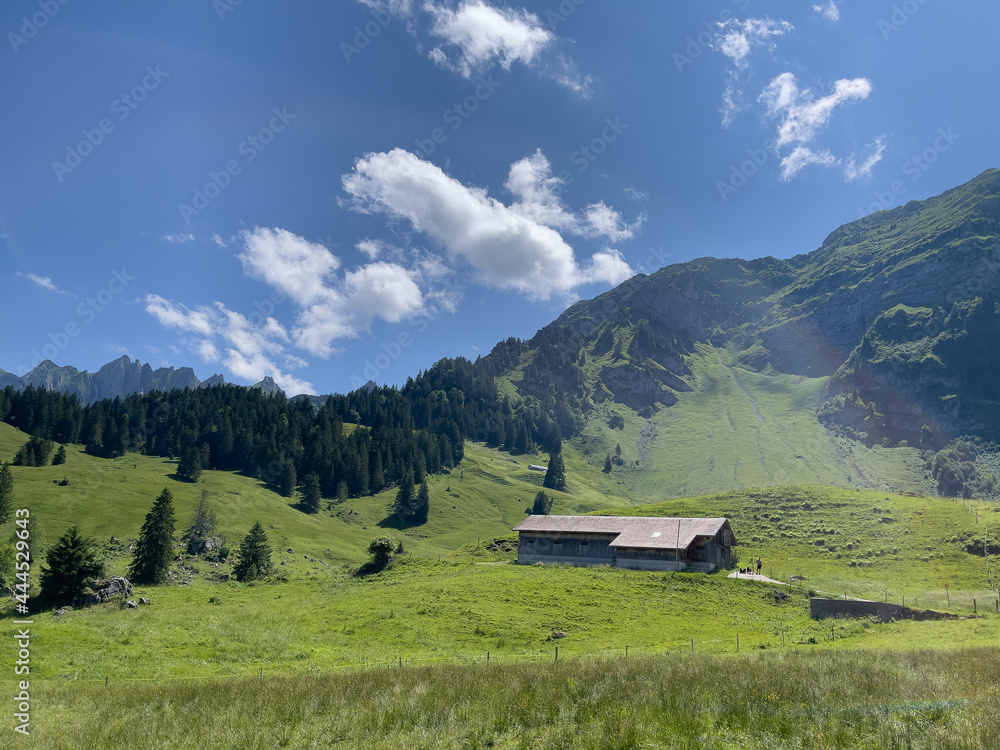 Wandern auf die Lütispitz im Alpstein Schweiz