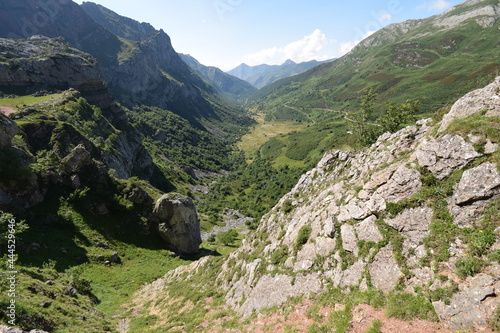 vista del valle de Saliencia, Asturias, España photo