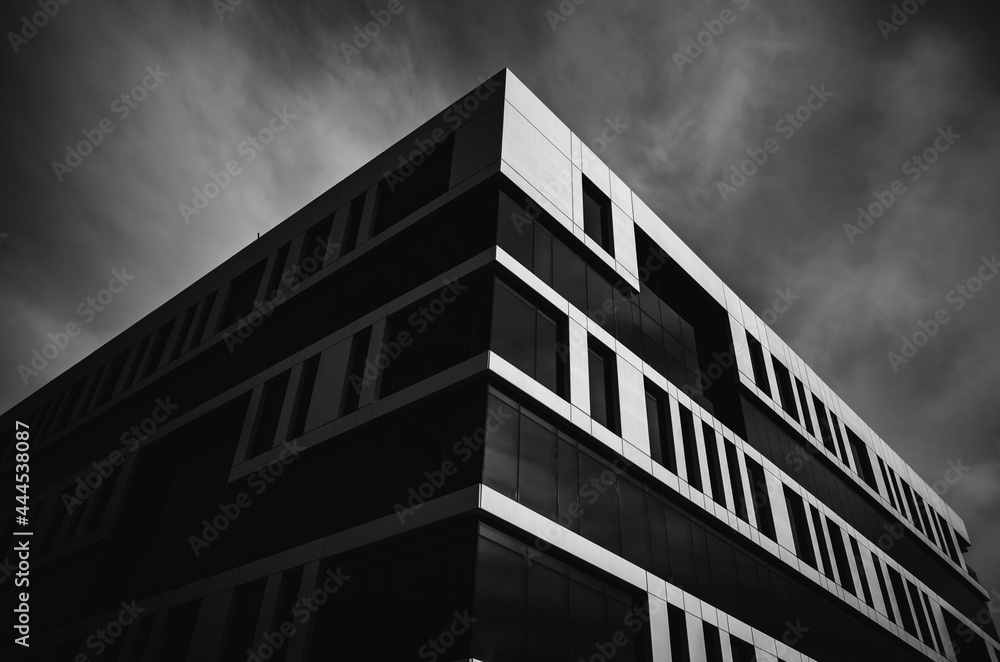 Obraz premium black and white building