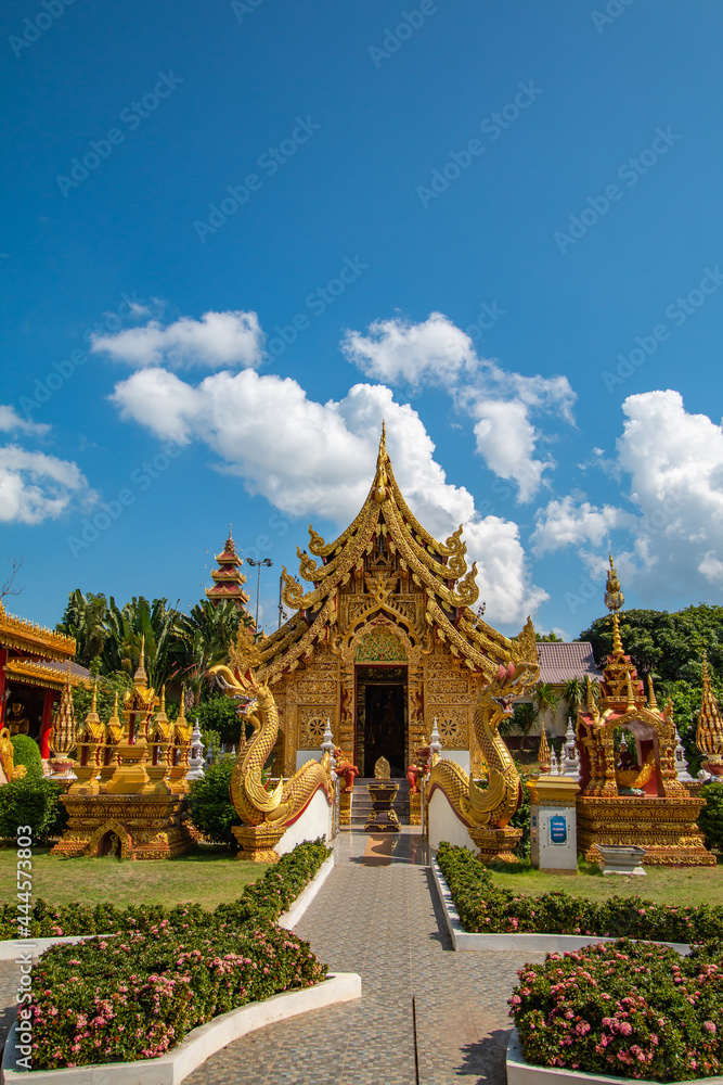 Naklejka premium Beautiful temple with cultural paintings
