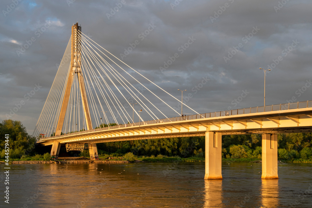 Fototapeta premium View of the Swietokrzyski Bridge in Warsaw 
