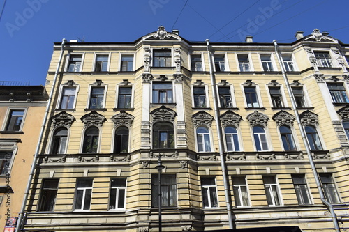 facade of the building © tanzelya888