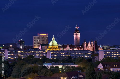 Das nächtliche Leipzig mit The Westin Hotel, Bundesverwaltungsgericht , Neues Rathaus u.v.a.m.