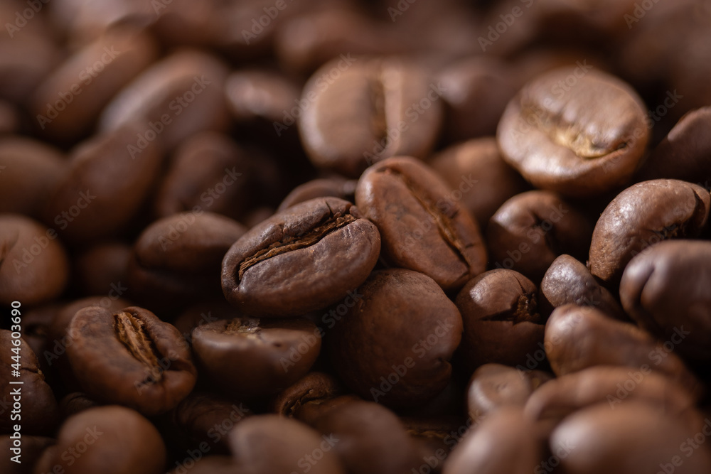 Raw and roasted coffee beans Raw and roasted coffee beans