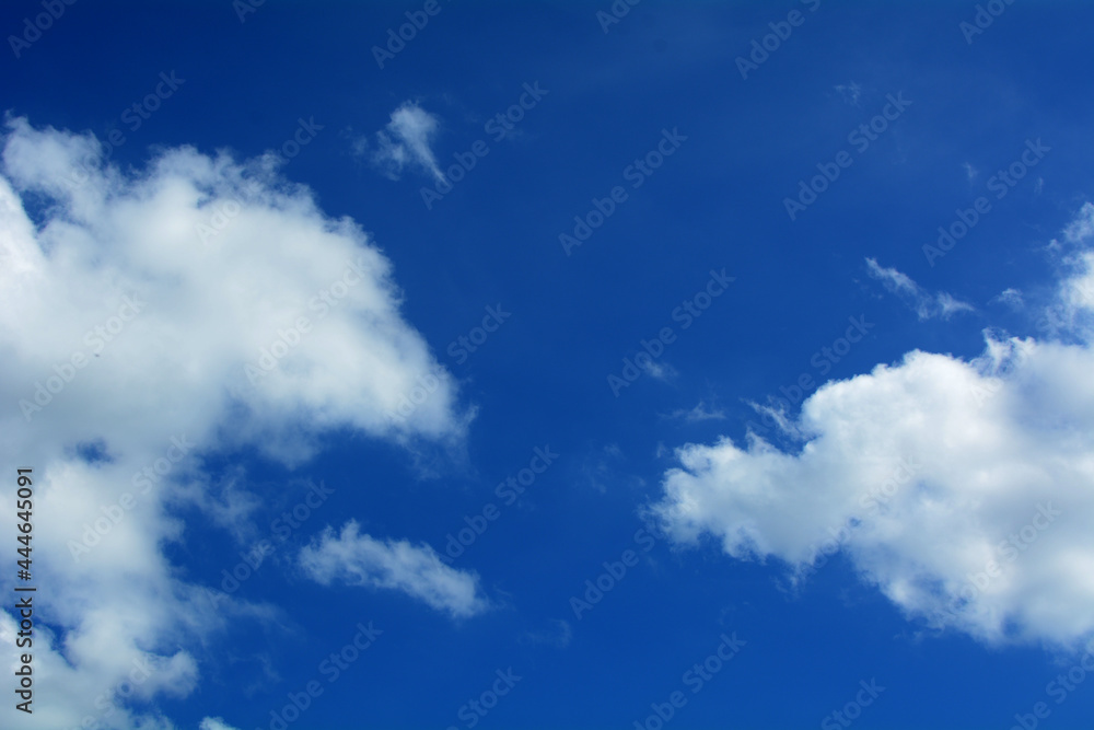 Fototapeta premium Blue sky with clouds beautiful nature background.