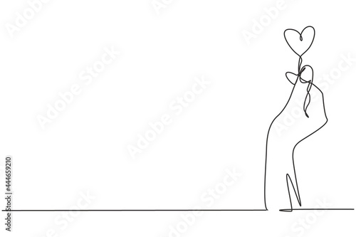 Single continuous line drawing Korean heart sign. Finger love symbol. I love you hand gesture. Self love. Korean heart design. Love with hand gestures. One line draw graphic design vector illustration