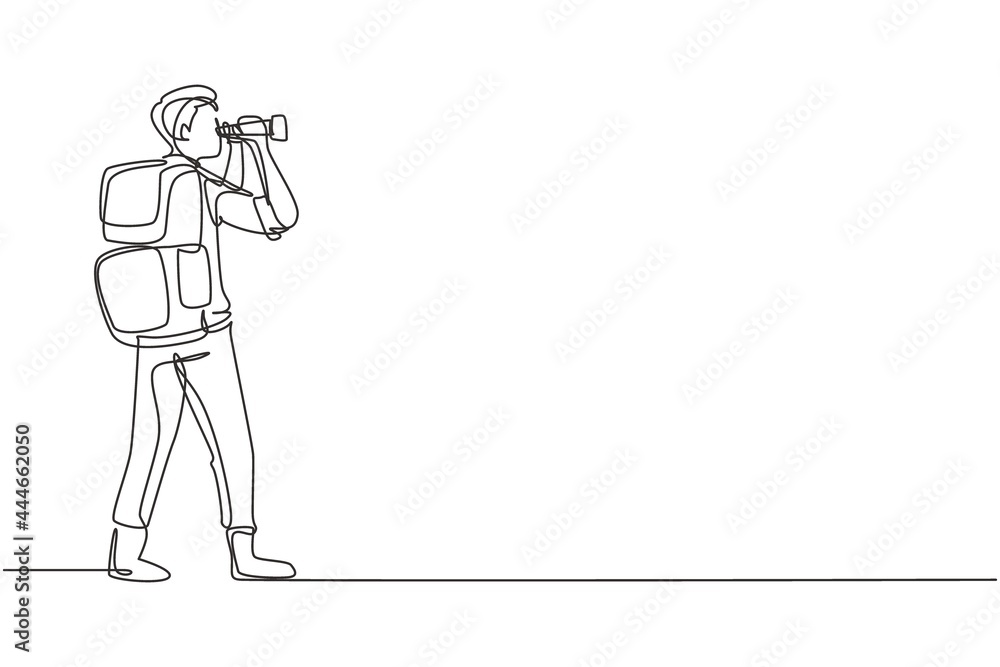 Continuous one line drawing male adventurer carrying backpack while ...