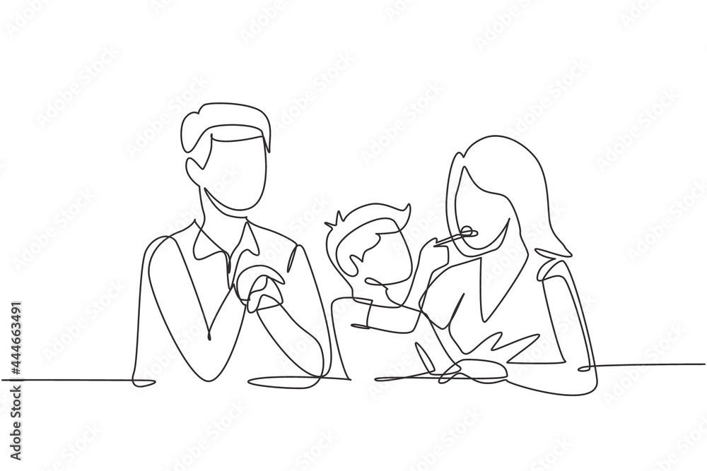 Single one line drawing young family having fun together in modern restaurant. Boy feeds his mother with love. Happy little family concept. Continuous line draw design graphic vector illustration Single one line drawing young family having fun together in modern restaurant. Boy feeds his mother with love. Happy little family concept. Continuous line draw design graphic vector illustration