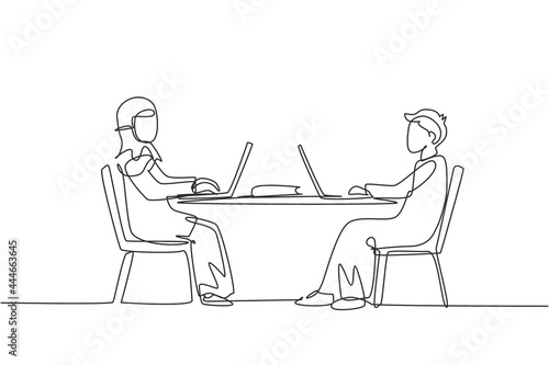 Single continuous line drawing Arabian boy and girl students studying with laptop and sitting on chairs around desk. Back to school, online education. One line draw graphic design vector illustration