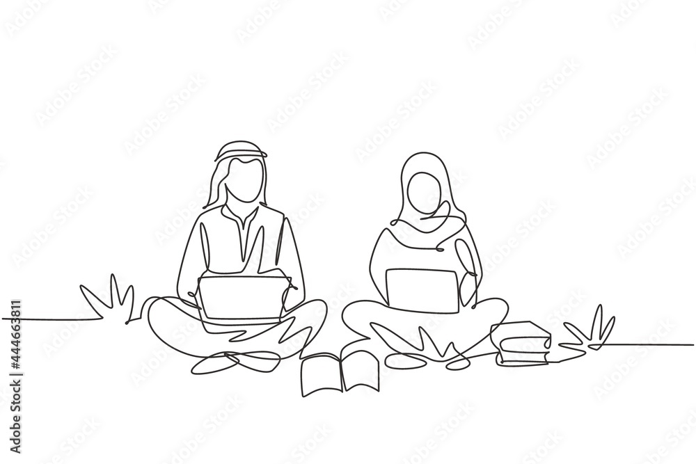 Single one line drawing Arabian couple with laptop sitting at the park ...