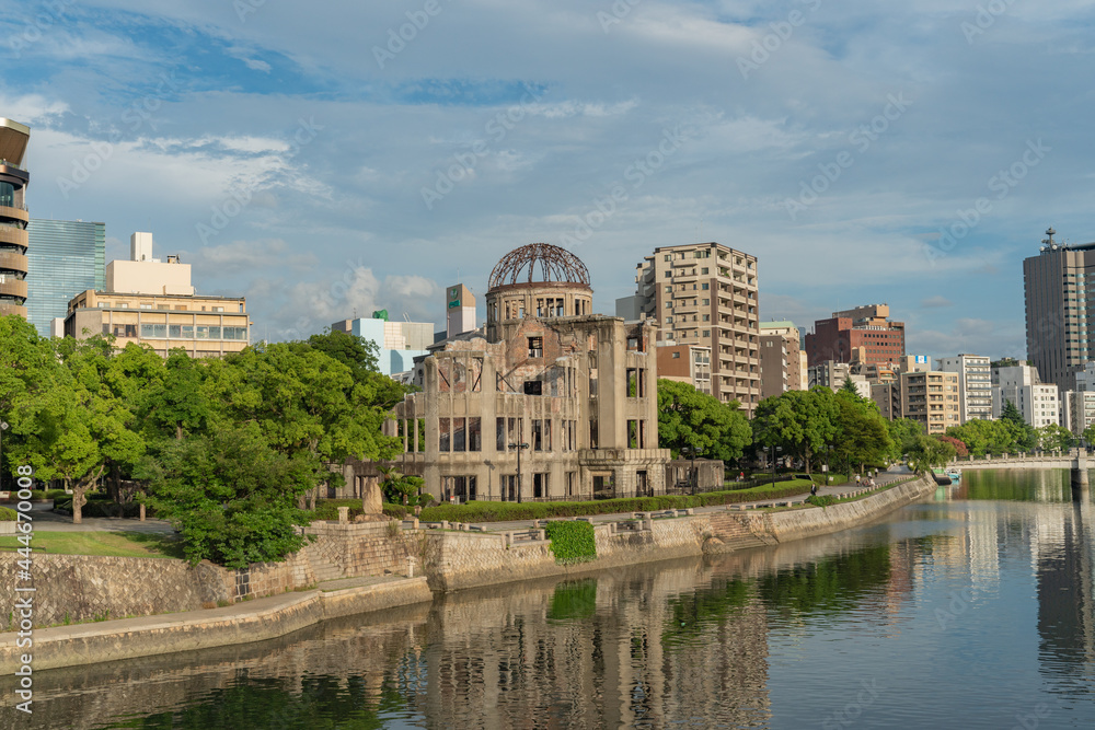 広島 原爆ドーム 平和 終戦