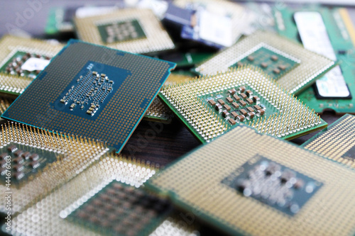 Konstfotografi Multiple processors stacked in a pile for background