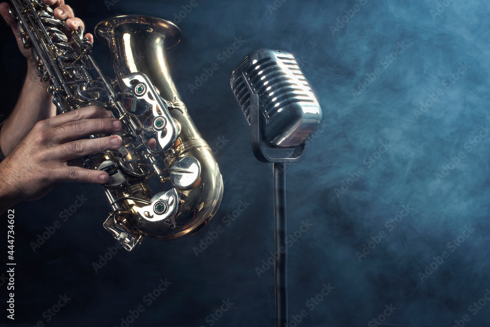Naklejka premium jazz music movement saxophonist