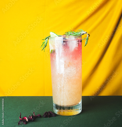 tropical cocktail 