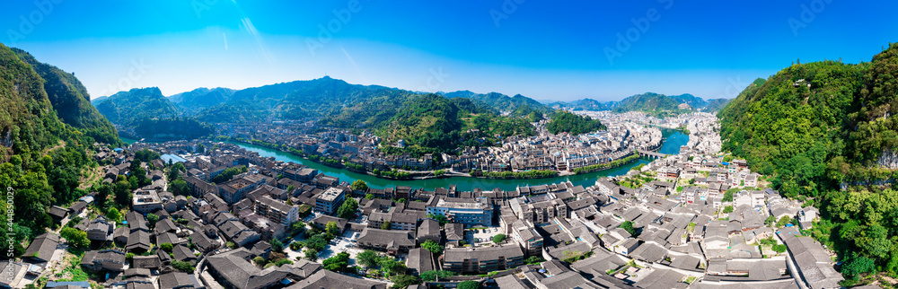 Naklejka premium Scenery of Zhenyuan ancient town in Guizhou Province, China