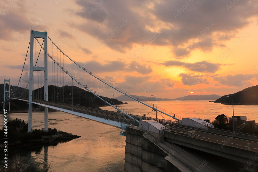 Obraz premium Bridge sunset