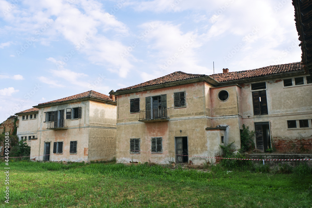 Cascina Nespolo, Corte interna ad Alice Castello Cascina Nespolo, Corte interna ad Alice Castello