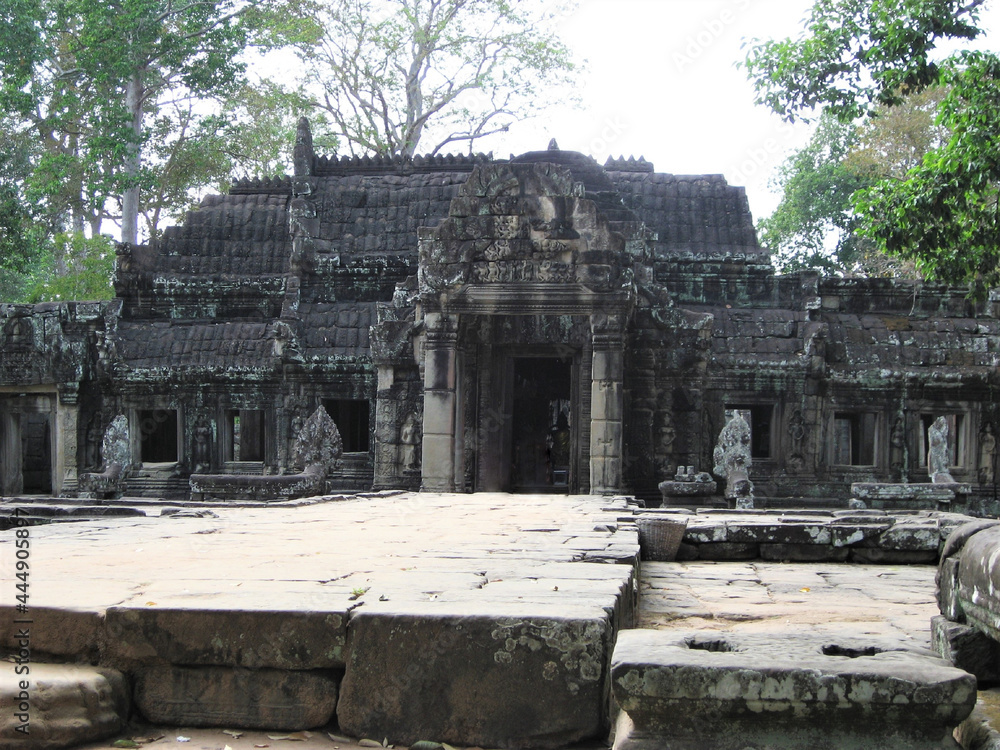 カンボジア、アンコールトム周辺のバンテアイクディ。
塔門。
Banteay Kdei at Angkor Thom area, Cambodia. カンボジア、アンコールトム周辺のバンテアイクディ。
塔門。
Banteay Kdei at Angkor Thom area, Cambodia.