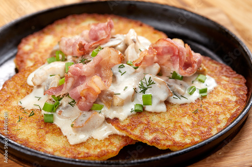 potato pancakes with sour cream and bacon