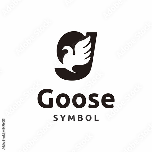 g initial letter goose logo icon vector