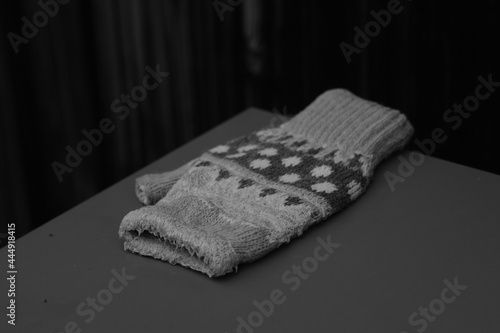 手袋
Glove on the post