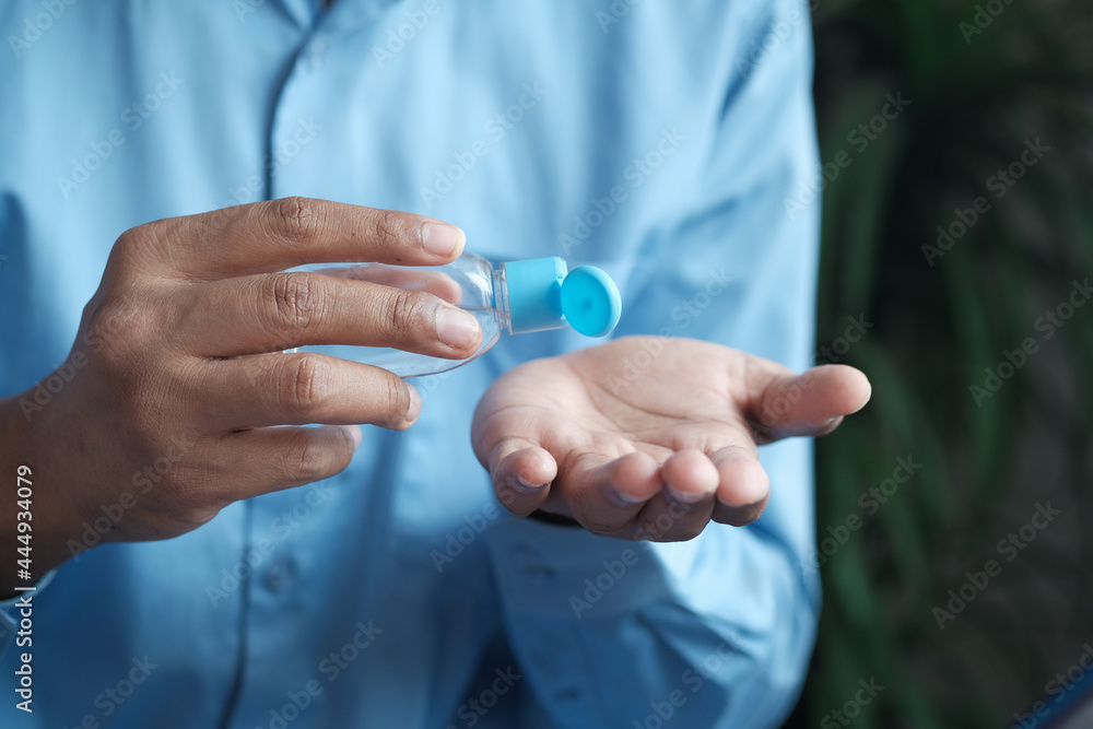 Using sanitizer liquid for preventing corona virus Using sanitizer liquid for preventing corona virus
