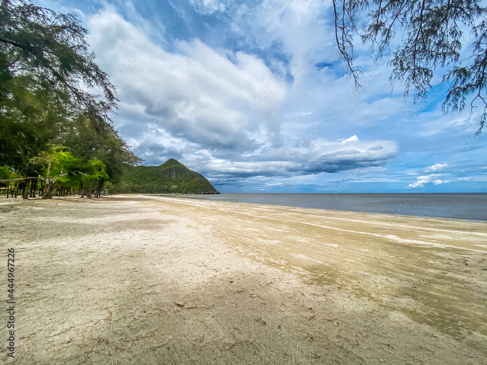 Sam Phraya beach in Sam Roi Yot national park in Prachuap Khiri Khan, Thailand Sam Phraya beach in Sam Roi Yot national park in Prachuap Khiri Khan, Thailand