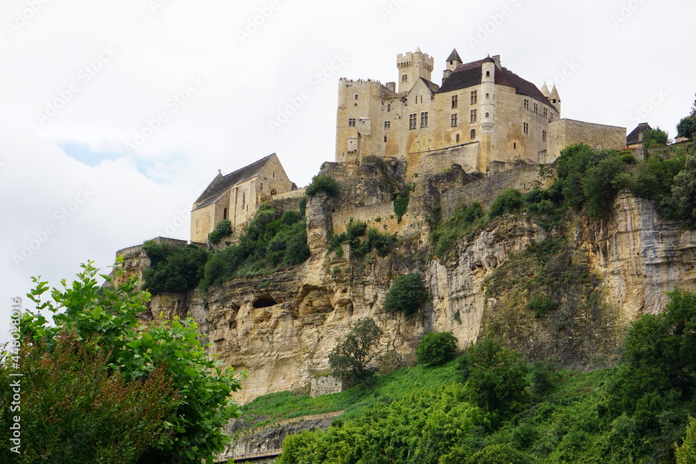 Village de Beynac et Cazenac en Dordogne - L'un des plus beaux villages de France