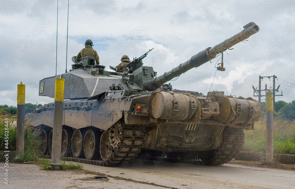 British army FV4034 Challenger 2 main battle tank on exercise, Salisbury Plain, Wiltshire UK