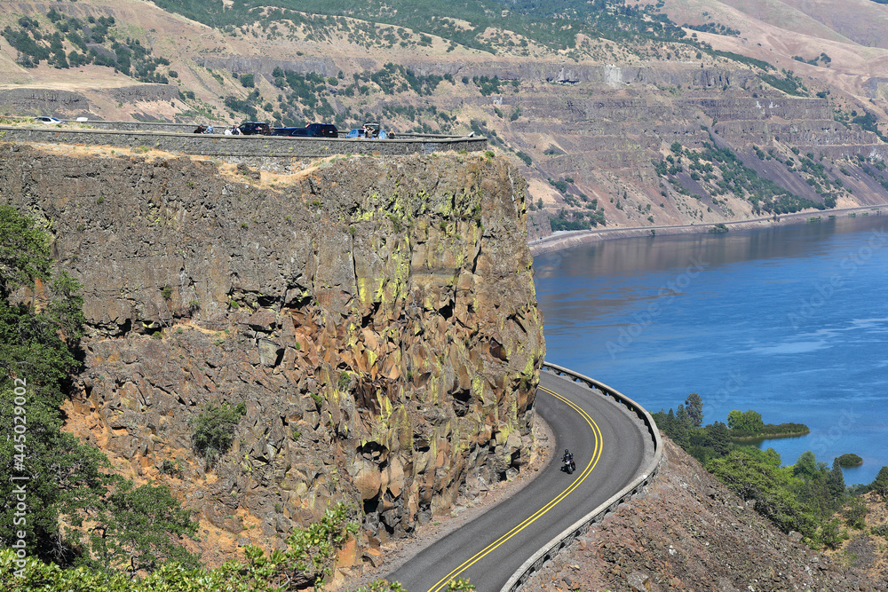 Rowena Crest Viewpoint Overlook The beautiful natural landmark and
