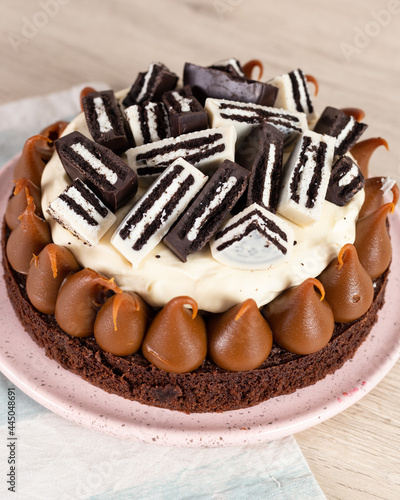 torta con galletas dulce de leche y brownie