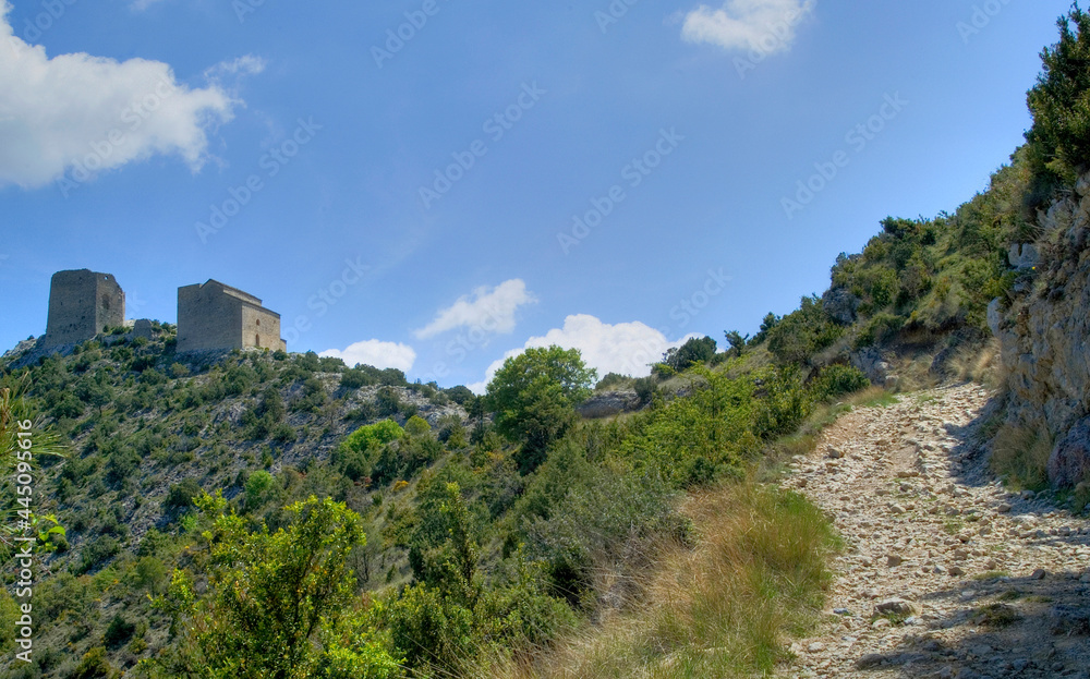 Chapelle romane et tour de Samitier, Aragon, Espagne