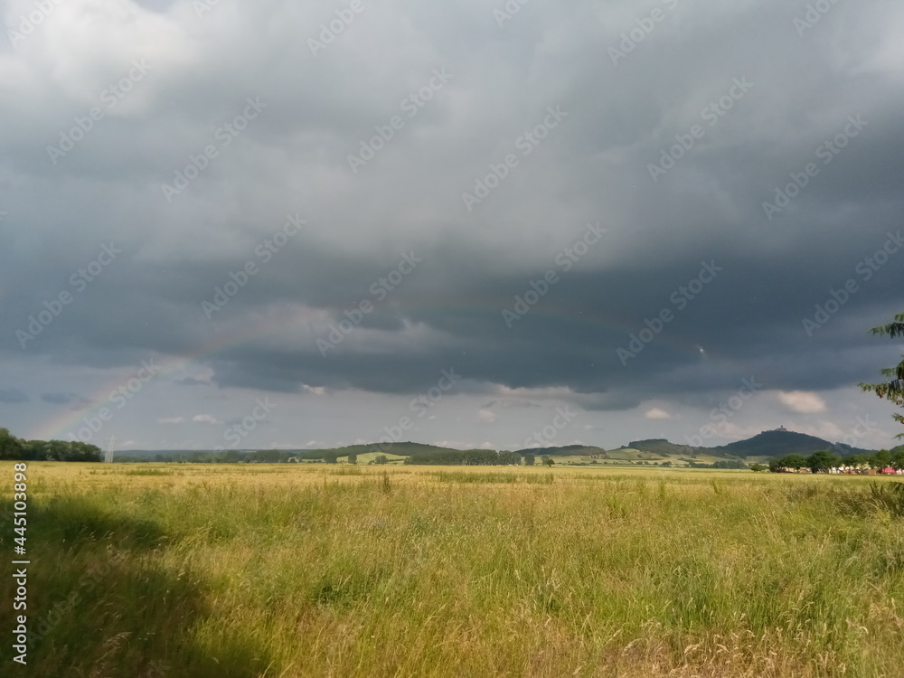 Wolken übeer Feldern Wolken übeer Feldern